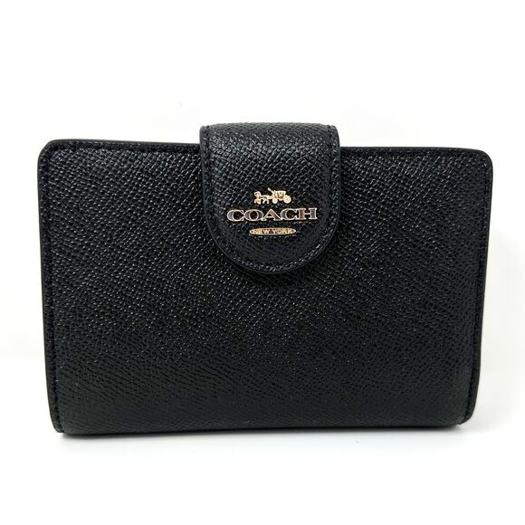 Coach Medium Corner Zip Wallet in Black Leather 6390 - Picture 1 of 7